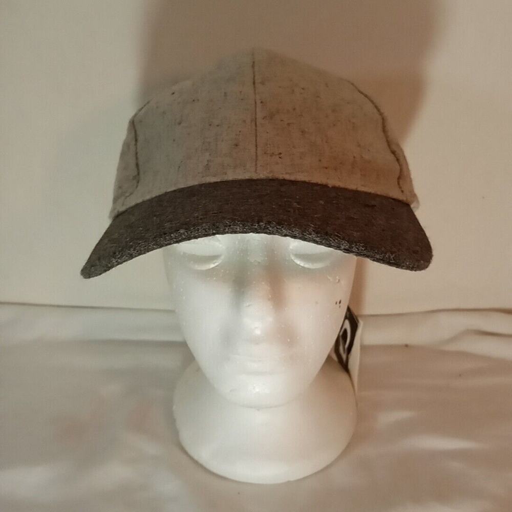 August Accessories Women's Two Tone Fancy Baseball Cap Gray One Size